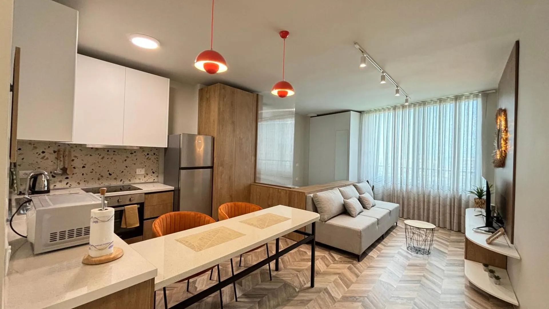 דורס Holiday Retreat-B